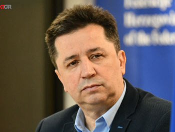  Zaimović: Ko počne mandat rušenjem Ustava i procedura, onda mu se Parlament obruši na glavu